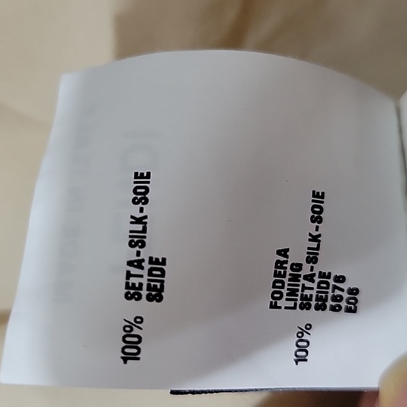 Fendi Cream waffle knit silk top with side ruffle 40 brand runs small - Picture 10 of 16